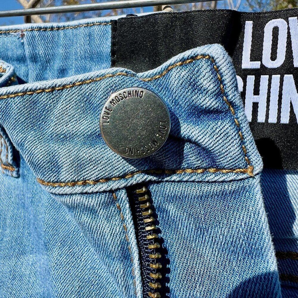 Love Moschino Embroidered Boyfriend Jeans, Stretch Straight Leg, Sz 26 Je T'Aime - Picture 7 of 10